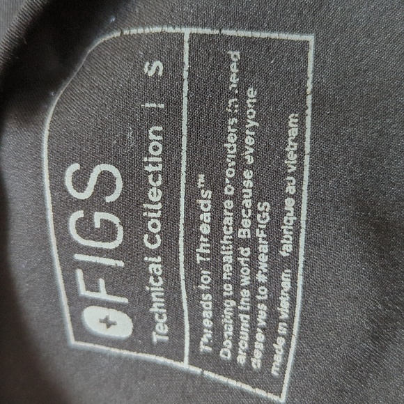 Figs Casma Three-Pocket Scrub Top™ S - Picture 16 of 16